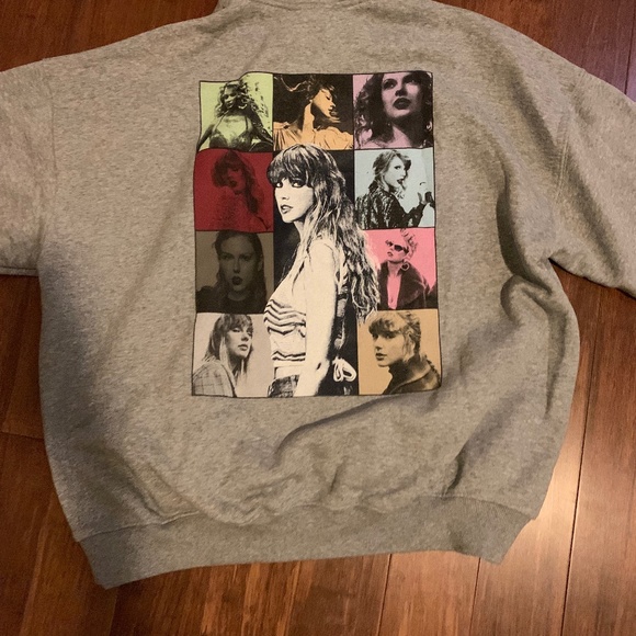 Taylor Swift Quarter Zip - Picture 1 of 3